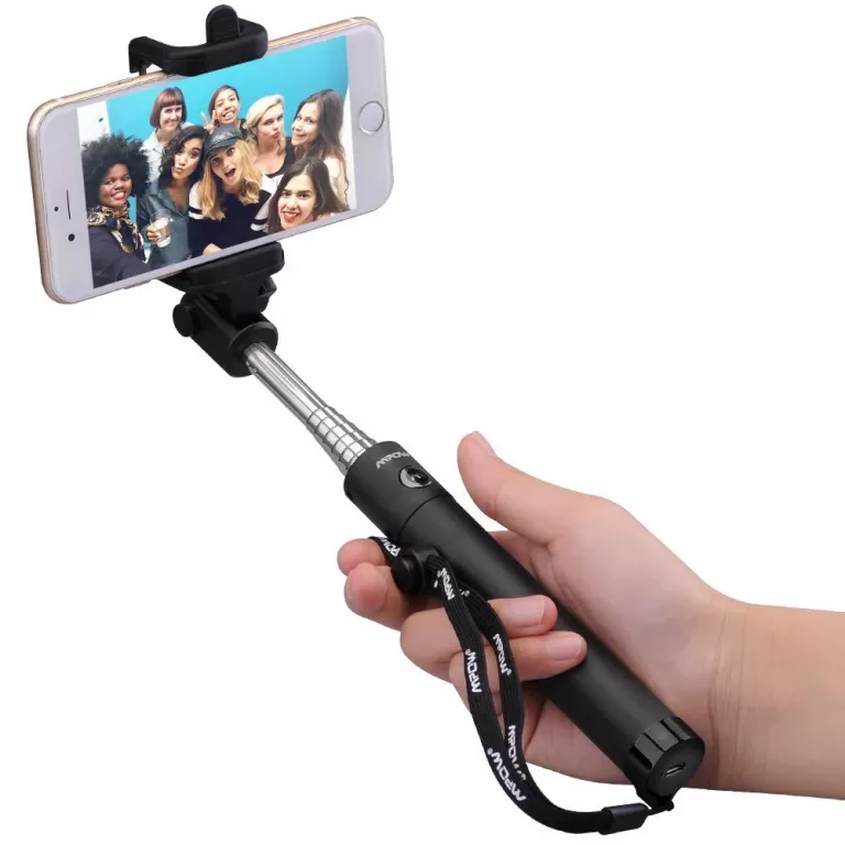 how to use selfie stick
